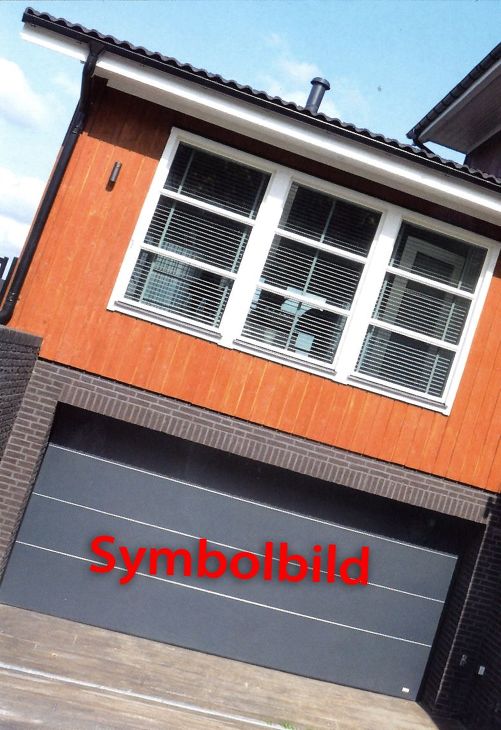 Garagentor Maß 250 cm breit x 212,5 cm hoch - www.vn-auktion.at